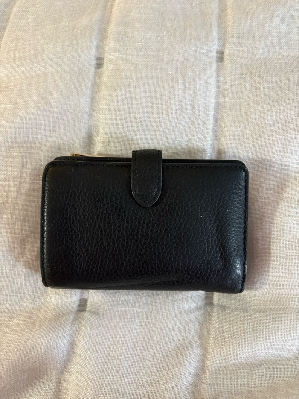 kate spade Black Pebbled Leather Zip Wallet with Gold Logo - Picture 2 of 5